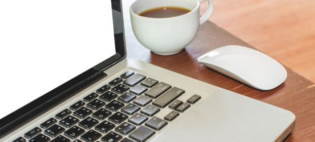  Applications of Computers in Daily Life