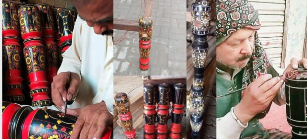 Jampur, Punjab Artisan Woodwork - "Pawa"