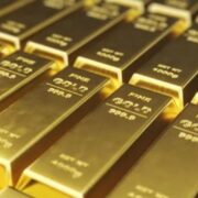 Gold prices fell by more than Rs 5,000 per tola After, US dollar Rise