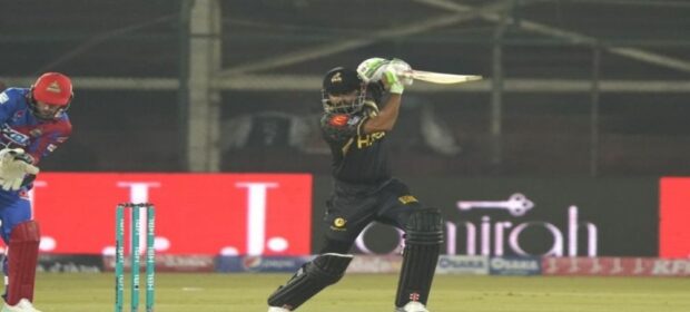 PSL 8, Babar Azam replies to Amir & Imad with his bat