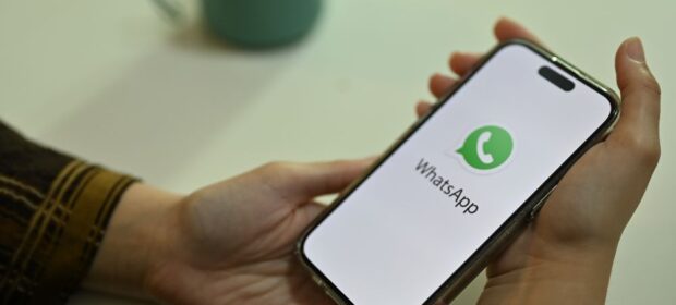 WhatsApp now offers a 'split view' screen for users
