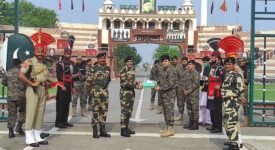 On Eid, the Indo-Pak forces share sweets