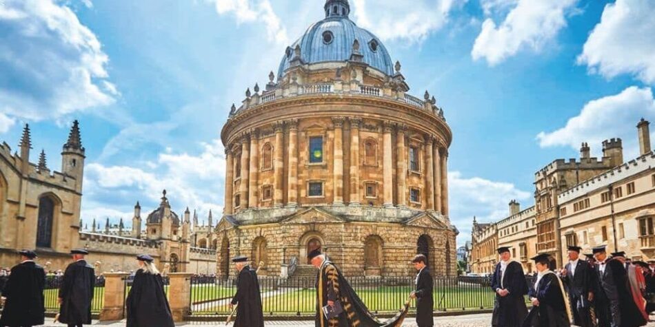Oxford offers scholarships to Pakistani students
