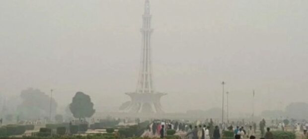 LHC orders to seal restaurants having no parking facility