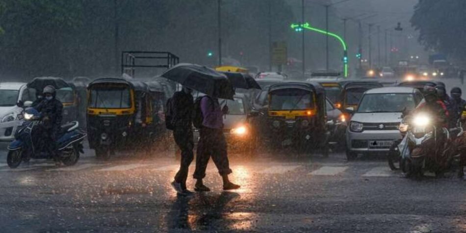 More than 30 killed in heavy rain