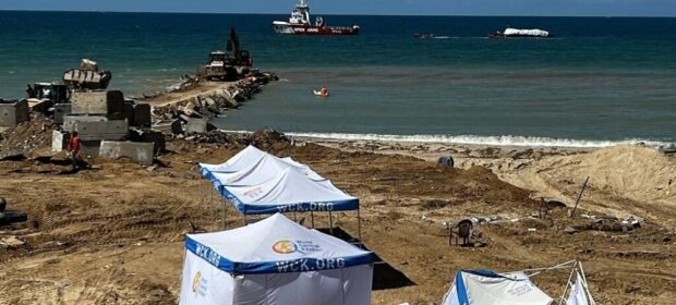 Unloading from 1st aid ship arrived on Gaza's shores completed