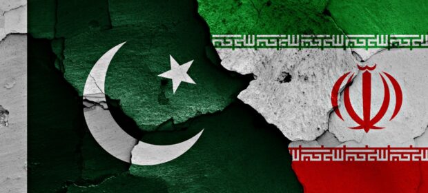 Iran,Pakistan Agree to Raise Bilateral Trade to $10 Billion