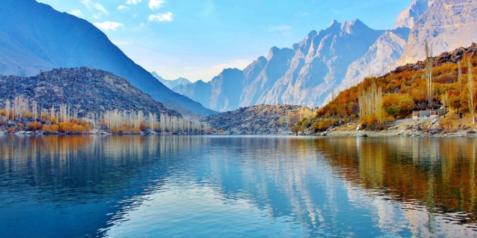 K-P to offer interest-free loans to youth in tourist areas