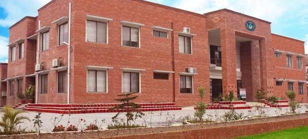 Punjab to Remove Male Teachers From Women’s Universities